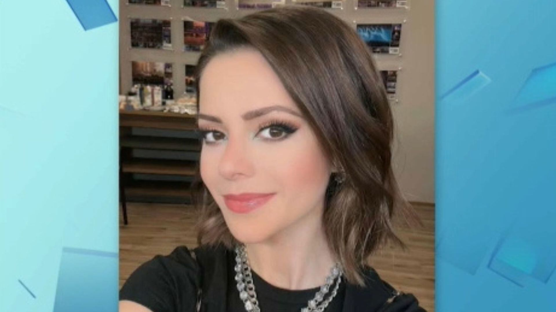 Sandy canta na plateia de musical de Eduardo Sterblitch em SP; veja