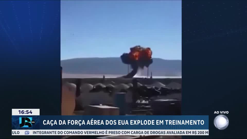 Caça da Força Aérea dos EUA explode durante treinamento