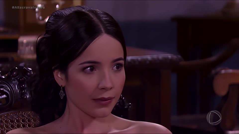 Branca desconfia que Elvira não seja quem ela diz ser | A Escrava Isaura