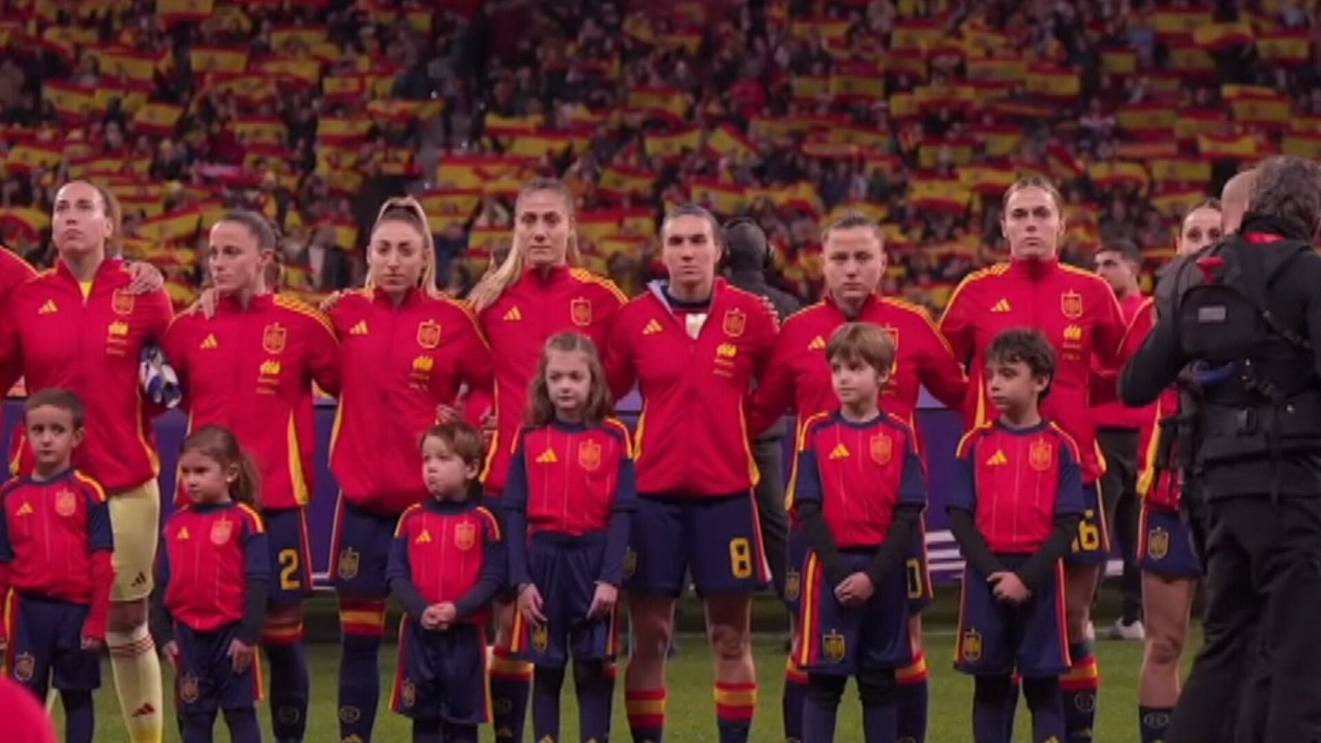 Seleção espanhola conquista título apesar do desfalque de Aitana Bonmatí