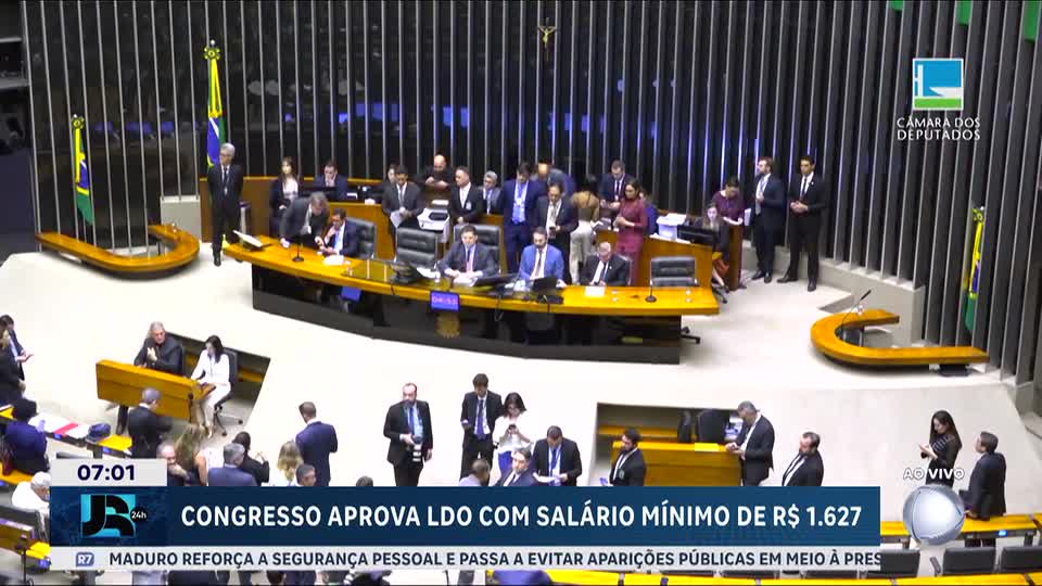 Congresso aprova orçamento com salário mínimo de R$ 1.627