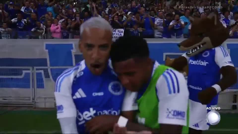 Gol do Cruzeiro! Kaio Jorge chuta cruzado, Raul dá rebote e Matheus Pereira marca