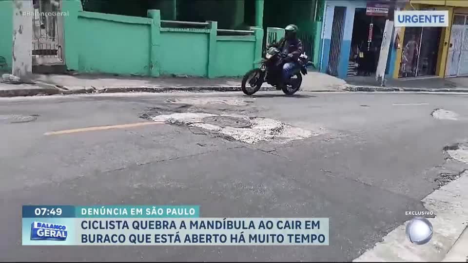 Avenida cheia de buracos tem acidentes constantes na zona norte de São Paulo