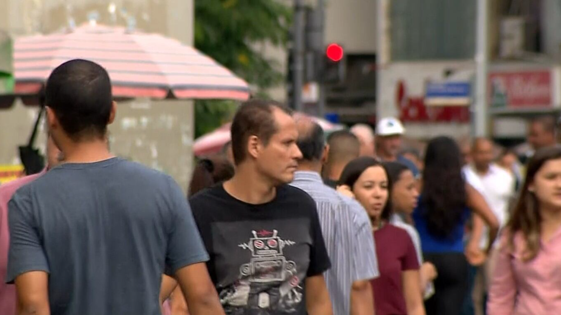 Estudo revela impacto do Bolsa Família na redução da pobreza e na mudança da realidade de jovens