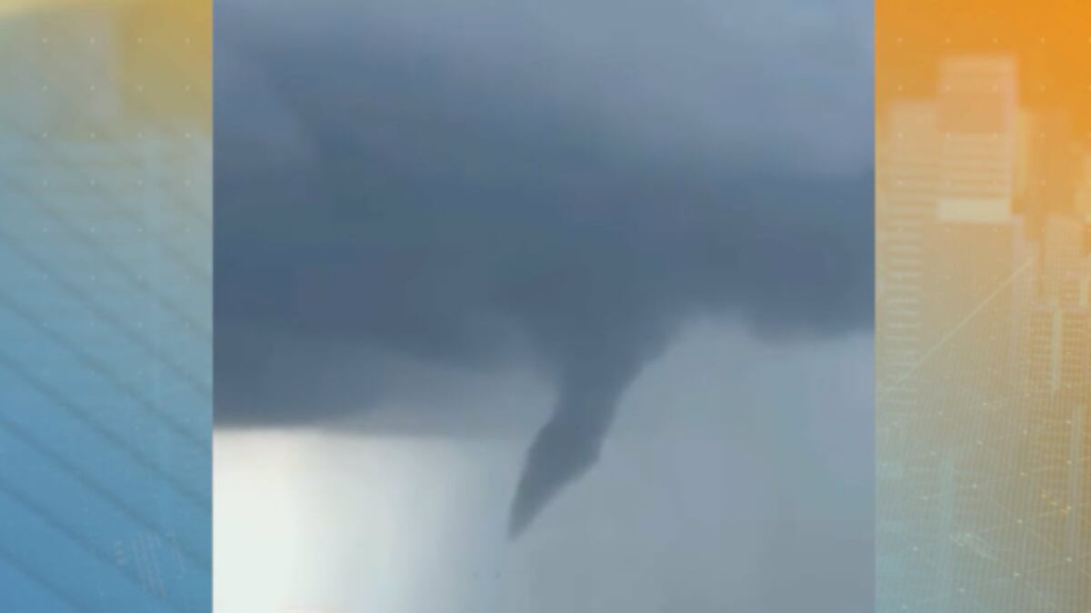 Formação de nuvem-funil chama atenção de moradores de Minas Gerais