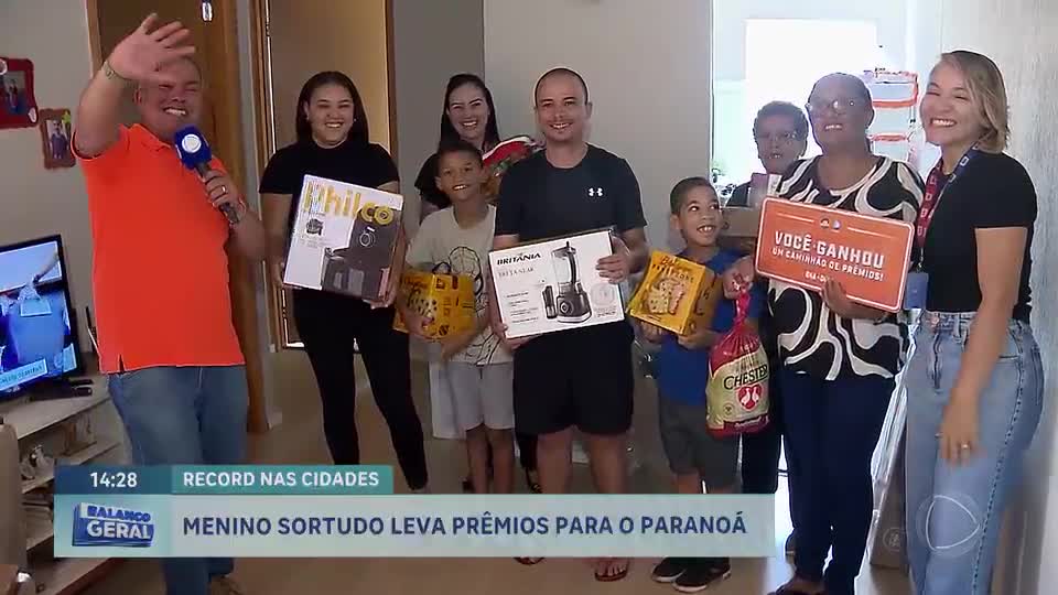 Morador do Itapoã Parque (DF) ganha Caminhão de Prêmios após RECORD nas Cidades