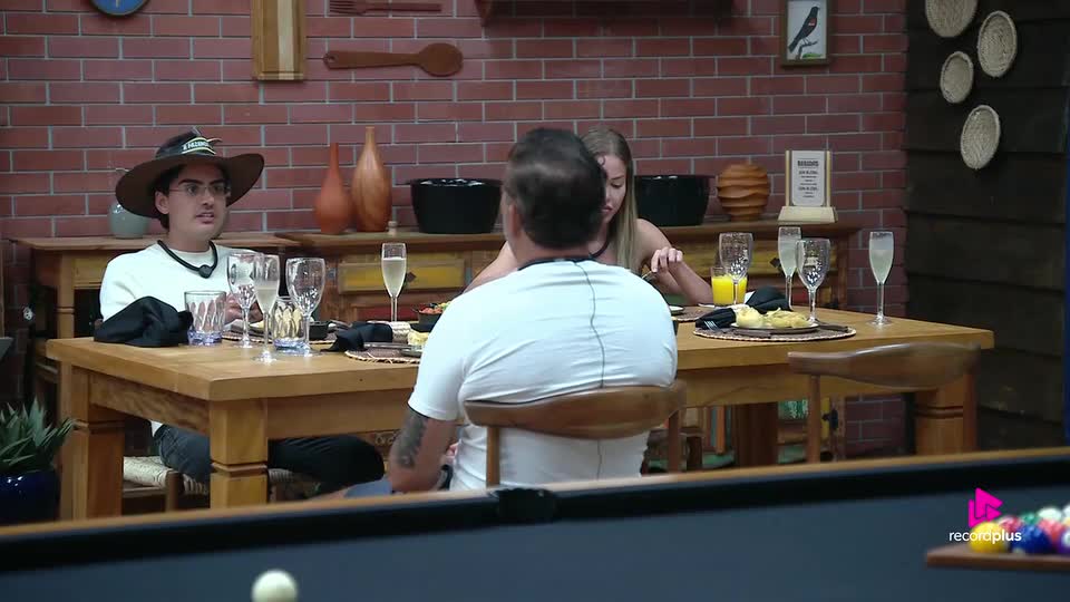 Dudu projeta Roça com dúvida se Kathy estará ao lado do grupo na votação | A Fazenda 17