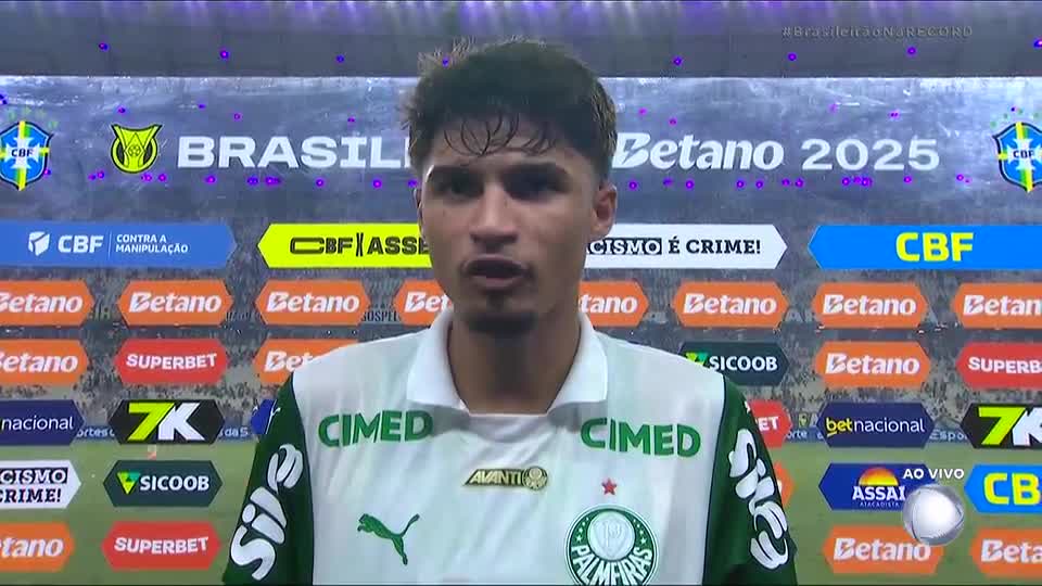 Larson comemora chance nos titulares do Palmeiras e elogia postura do time em vitória