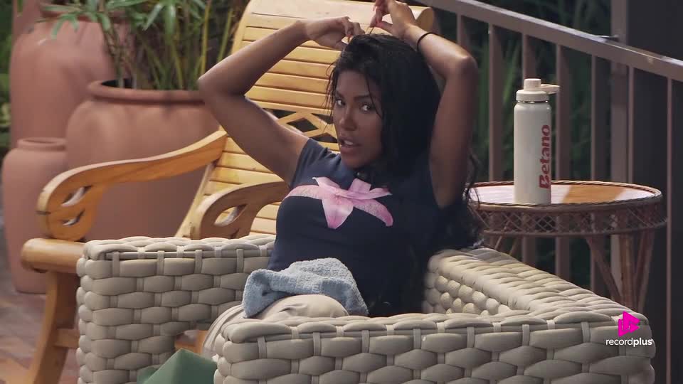 Carol sai em defesa de Dudu em conversa com Kathy: 'Ele é finalista' | A Fazenda 17