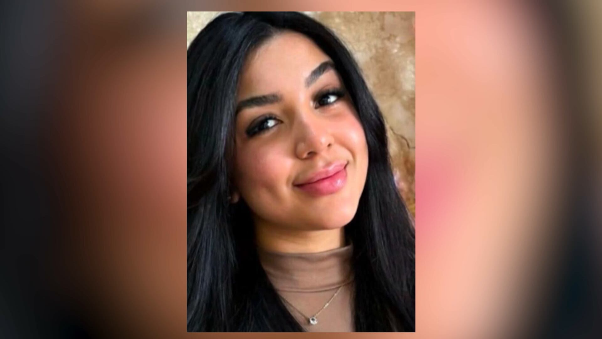 Homem mata a companheira a facadas em condomínio