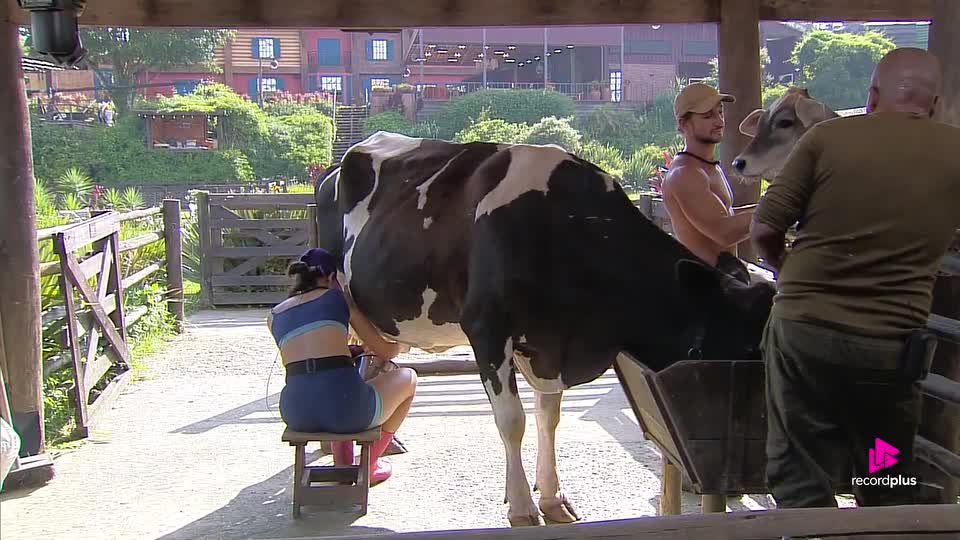 Toninho critica mudanças repentinas de humor de Fabiano | A Fazenda 17