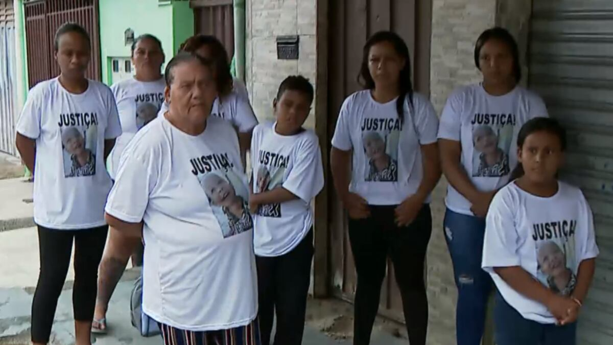 Menino de dois anos que morreu atropelado por carro desgovernado será enterrado hoje (9)