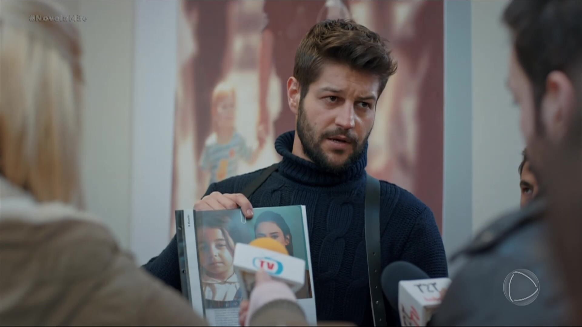 Sinan divulga à imprensa que Zeynep sequestrou Melek | Mãe