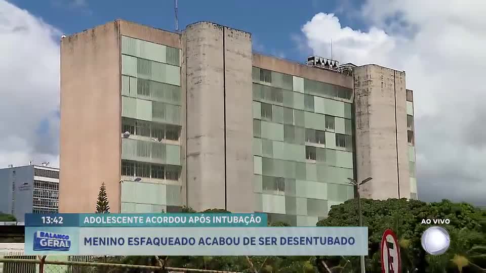 Menino esfaqueado após discussão é extubado e apresenta melhora na UTI