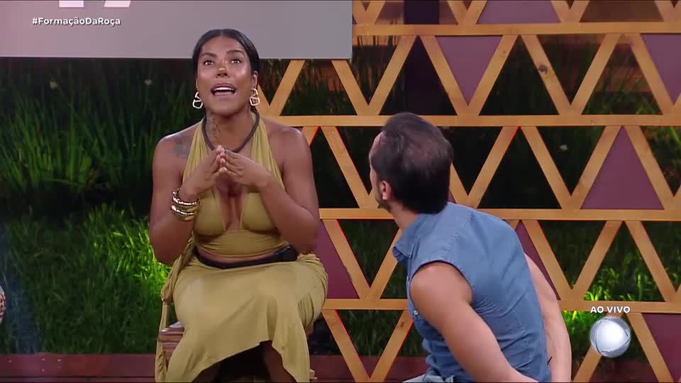 Carol vota em Mesquita e dispara: 'O jogo dele é morno' | A Fazenda 17