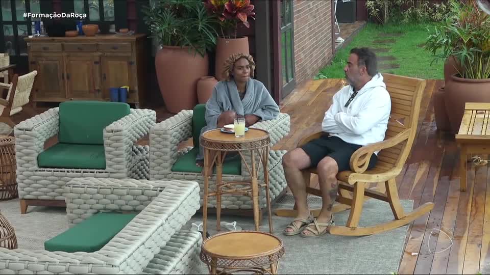 'Não vou votar no Mesquita', revela Kathy | A Fazenda 17