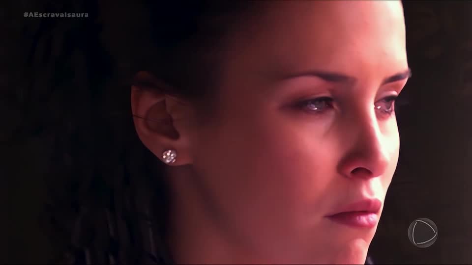 Helena se casa com Dr. Paulo contra sua vontade | A Escrava Isaura