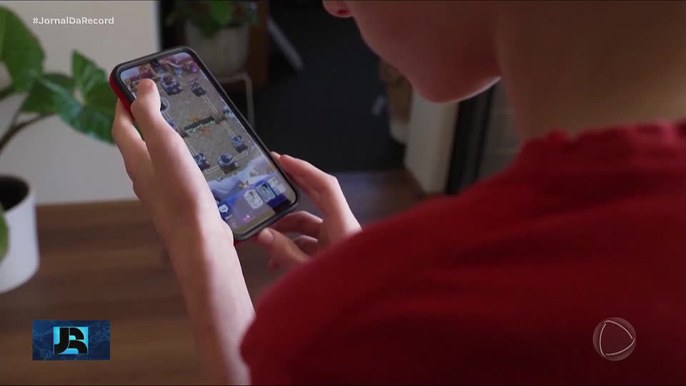 Governo australiano proíbe acesso de menores de 16 anos às redes sociais