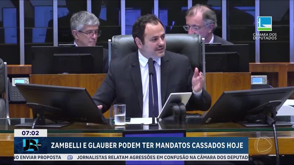 Deputados Carla Zambelli e Glauber Braga podem ter mandatos cassados nesta quarta (10)