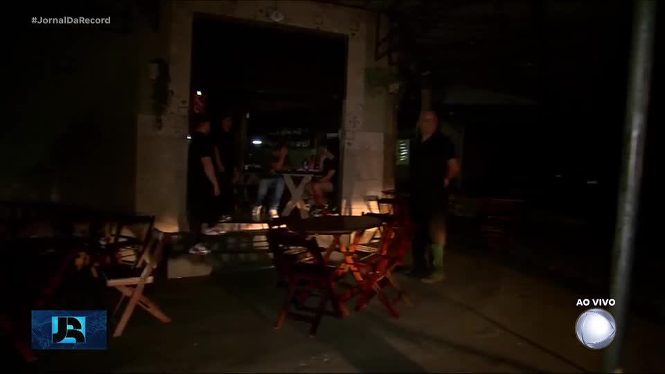 SP: falta de energia elétrica atinge bairro da Aclimação