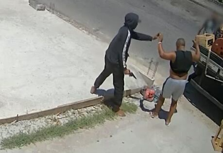 Gilmar PQD, de Os Morenos, é assaltado na porta de casa: 'Sensação de insegurança'