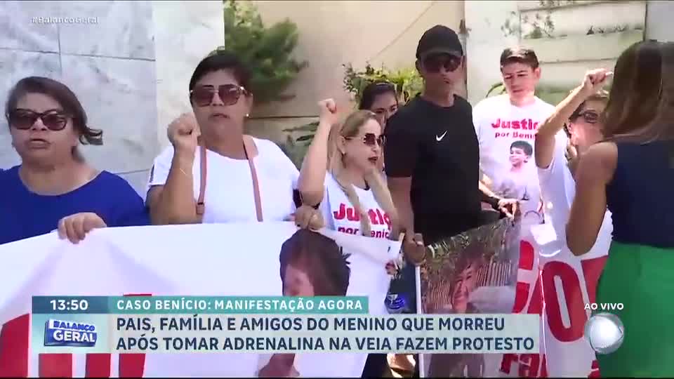 Caso Benício: família e amigos do menino que morreu após tomar adrenalina na veia fazem protesto