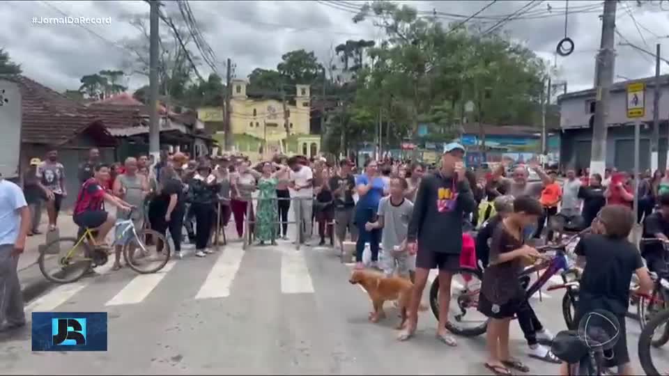 Mais de 300 mil imóveis seguem sem luz em São Paulo quatro dias após vendavais