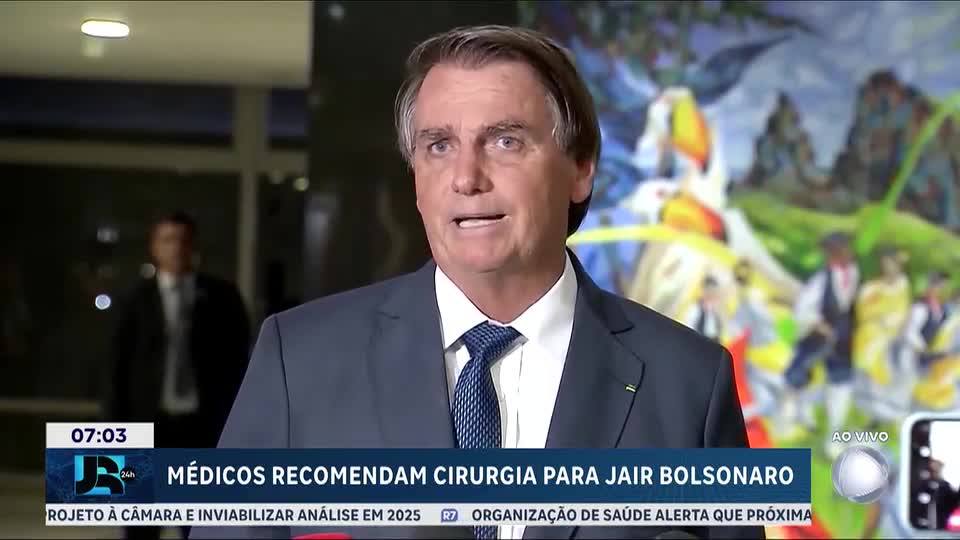 Médicos recomendam cirurgia para Jair Bolsonaro