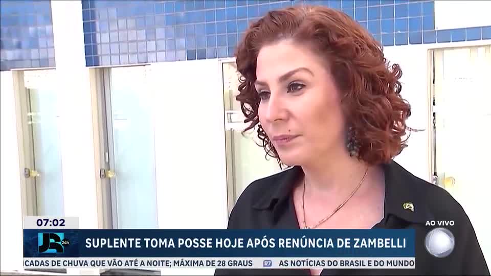Suplente de Carla Zambelli toma posse nesta segunda (15)