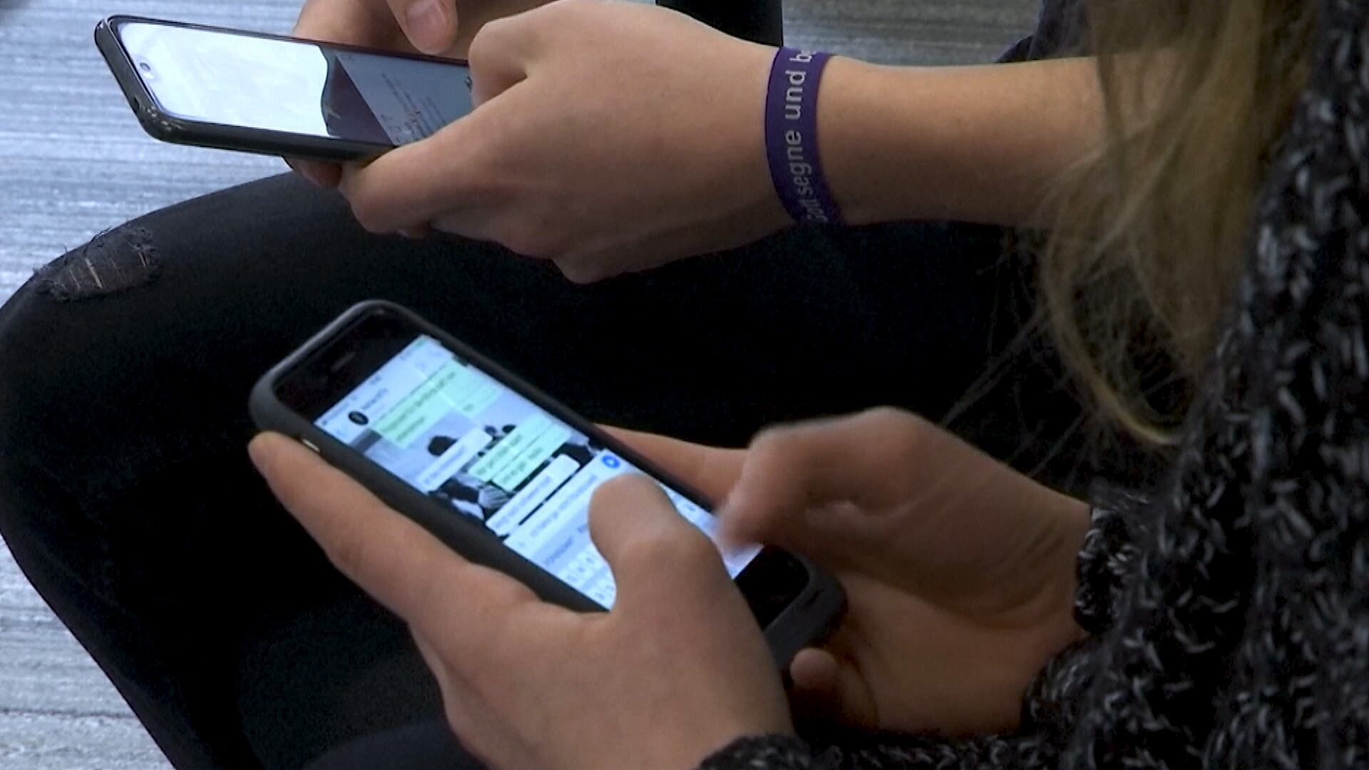 Política deixa de ser assunto nos grupos de mensagem