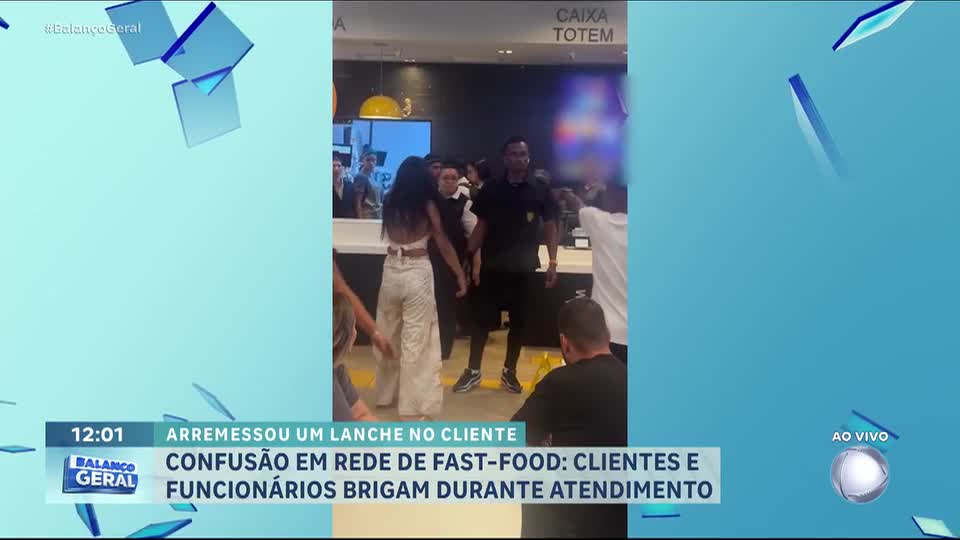 Briga entre cliente e atendente de rede de fast food termina com arremesso de lanche e agressão