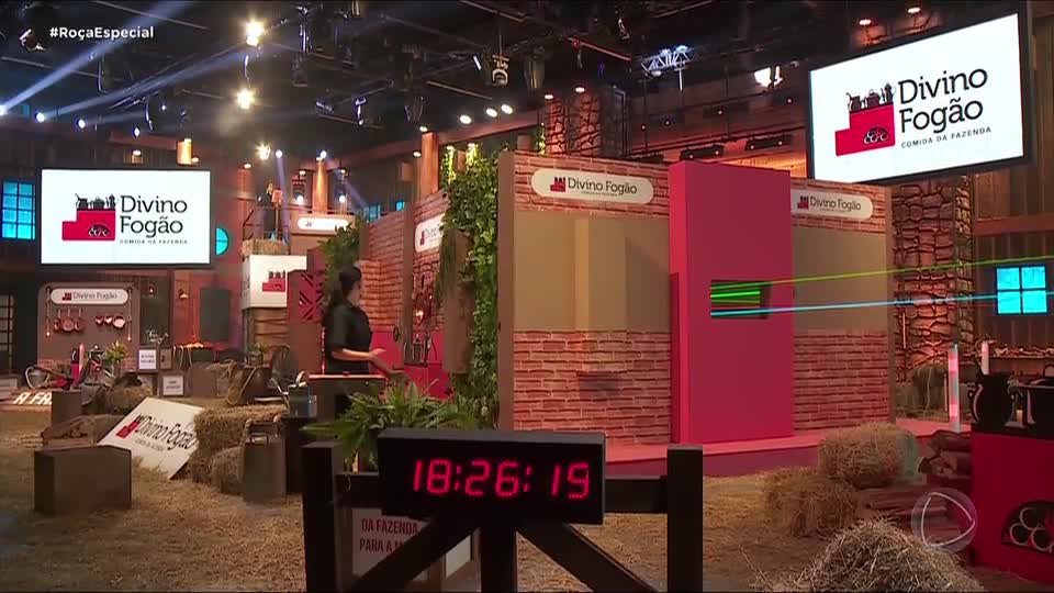 Duda e Saory são as primeiras semifinalistas de A Fazenda 17