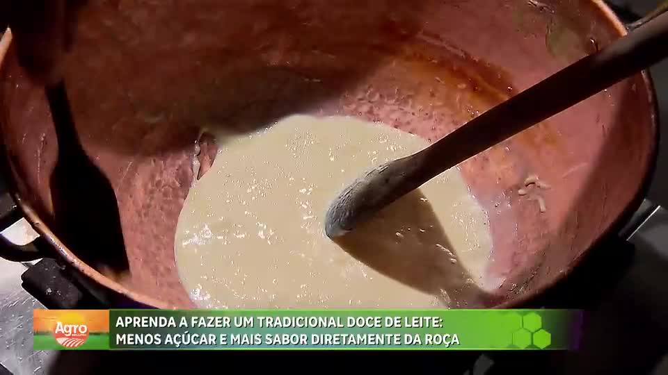 Aprenda a fazer um tradicional doce de leite: menos açúcar e mais sabor diretamente da roça