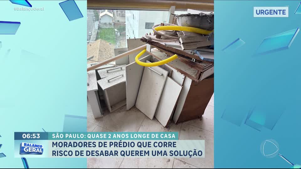 Moradores de prédio que corre risco de desabar querem voltar para casa e cobram construtora