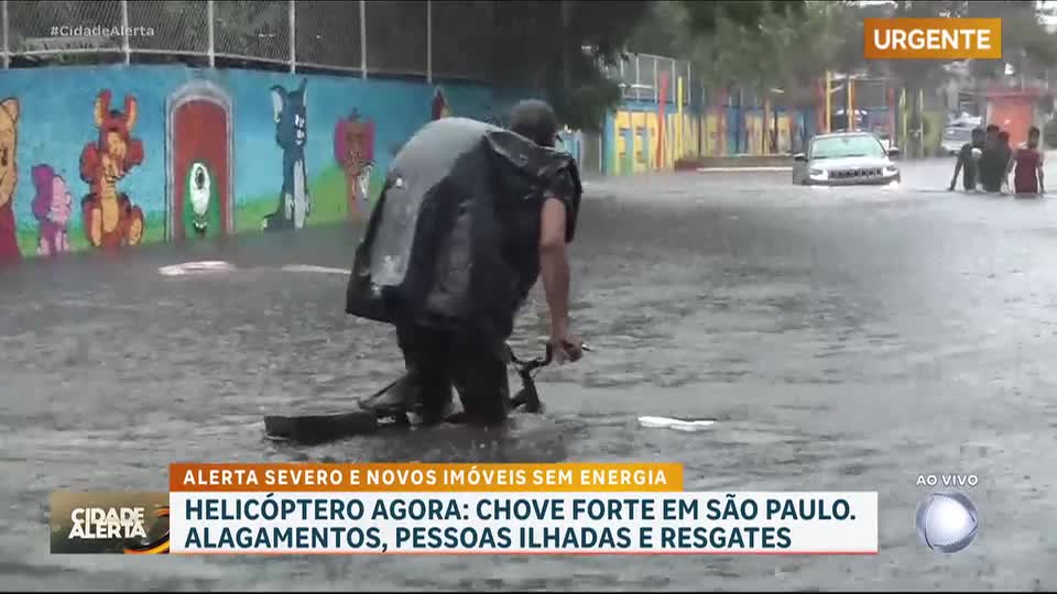 Chuva em São Paulo deixa moradores ilhados nesta terça (16)