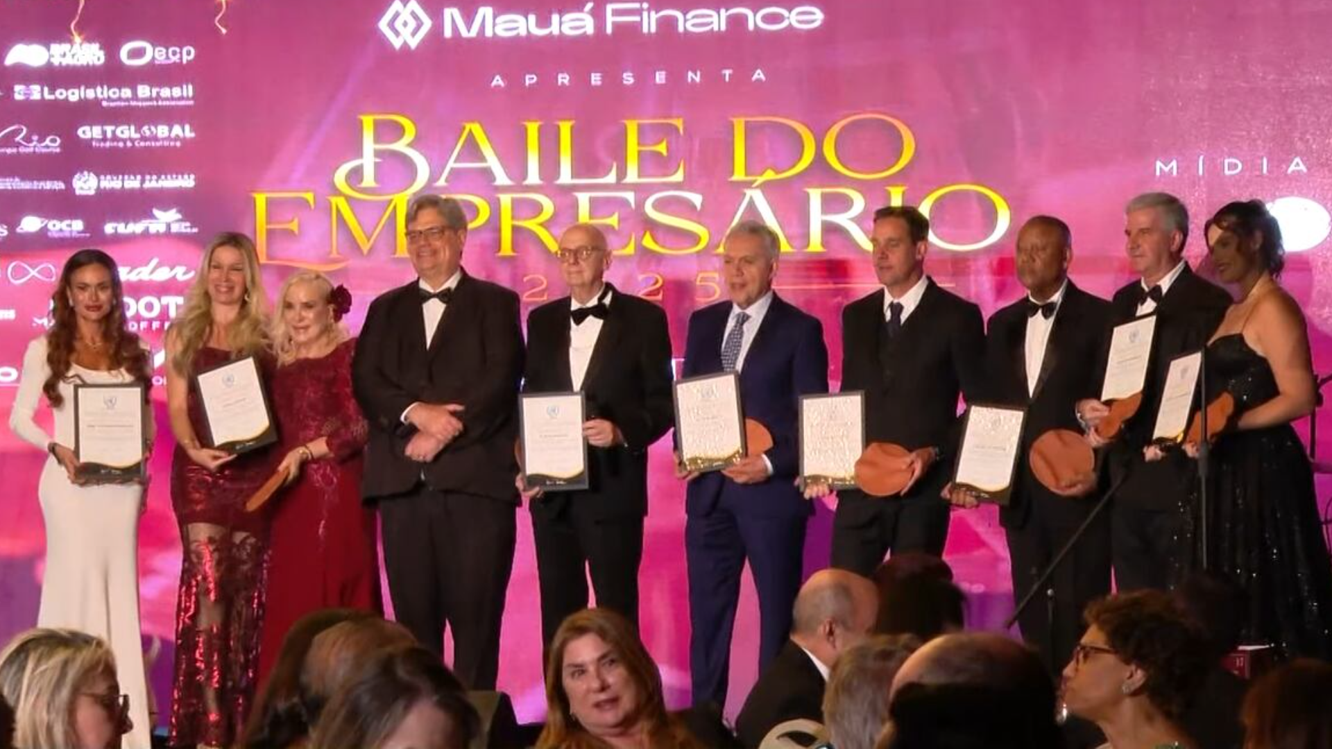 Lideranças que geram emprego e renda são homenageadas no Baile do Empresário no Rio de Janeiro