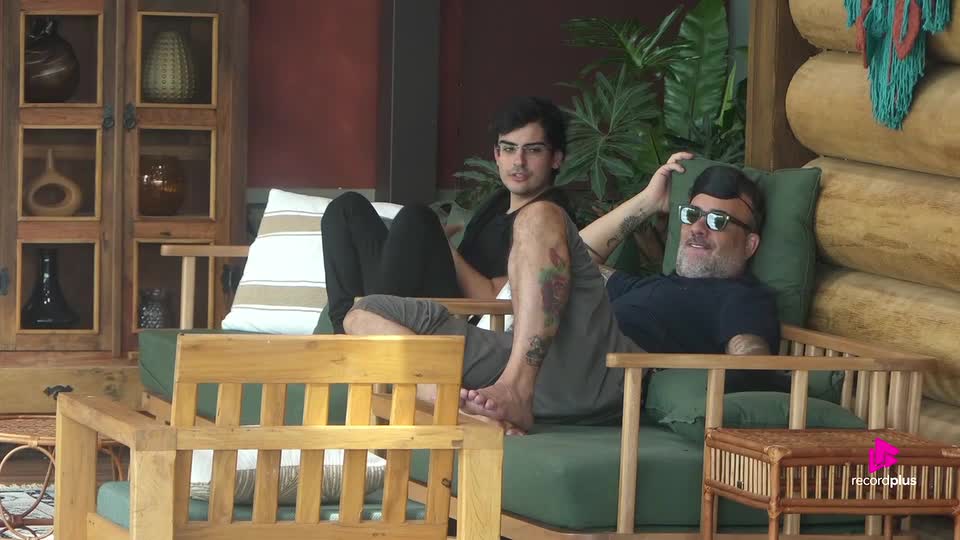 Com o fim do trato, Dudu e Fabiano sentem falta dos animais | A Fazenda 17