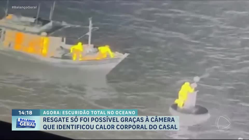 Casal fica à deriva em alto-mar por quase duas horas após cair de moto aquática no Espírito Santo