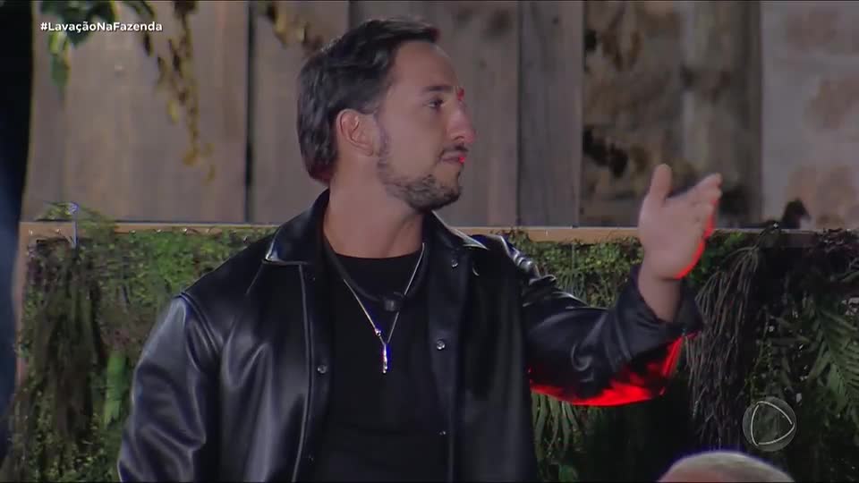 Mesquita diz que 'não gostou' de Matheus desde os dia que ele chegou em A Fazenda 17