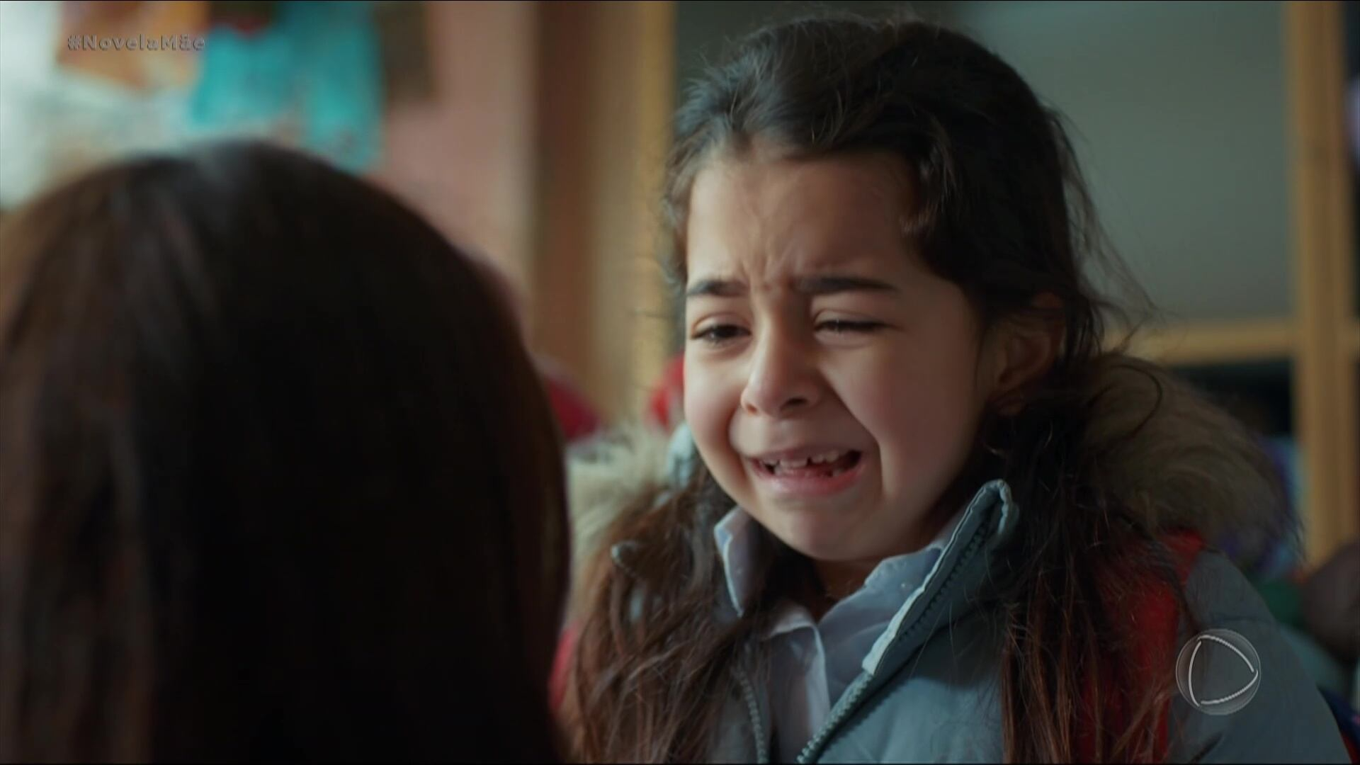 Melek foge do abrigo e reencontra Zeynep | Mãe