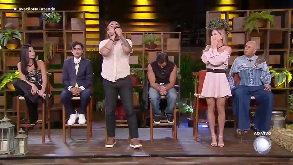 Saory e Fabiano estão na final de A Fazenda 17