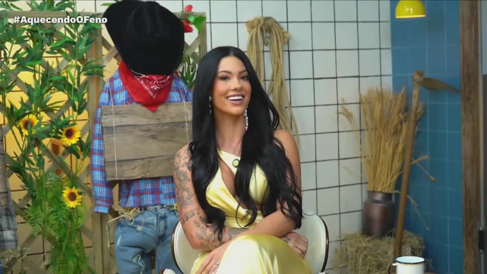 Carol e Ray apontam quem são os seus favoritos para vencer A Fazenda 17 | Aquecendo o Feno