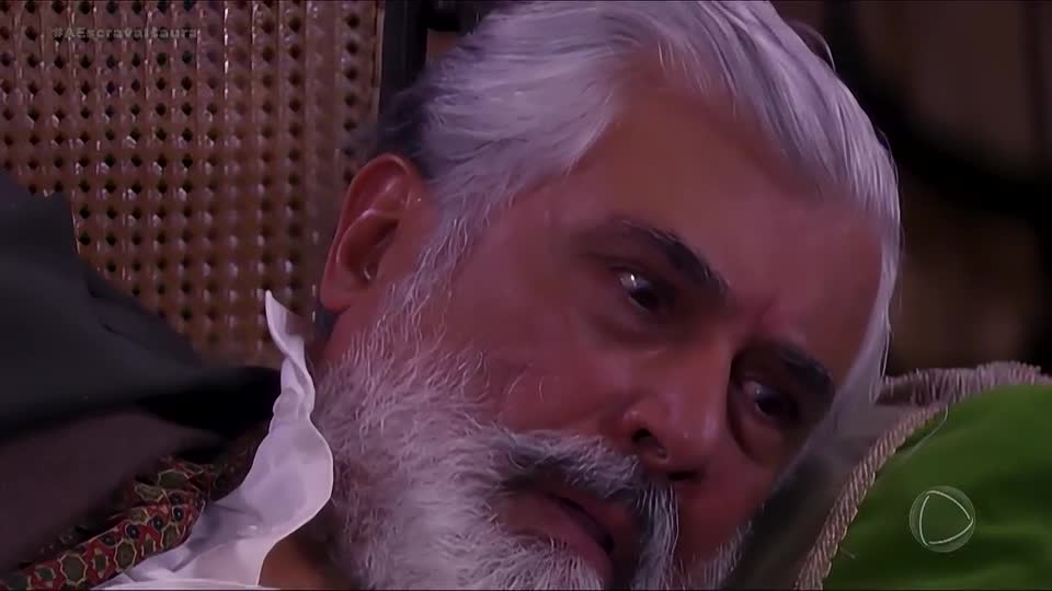 Sebastião é envenenado pelos bombons enviados por Leôncio | A Escrava Isaura