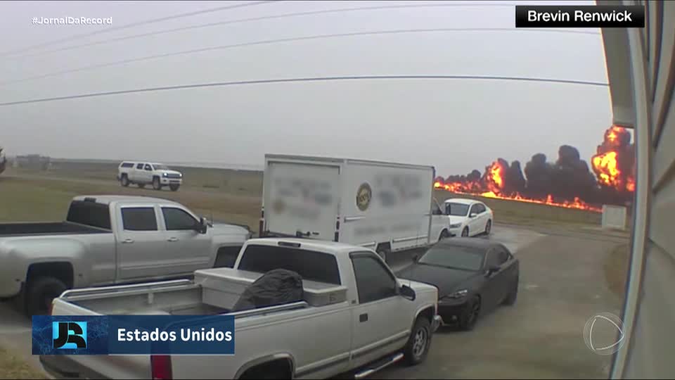 Sete pessoas morrem após queda de avião particular nos EUA