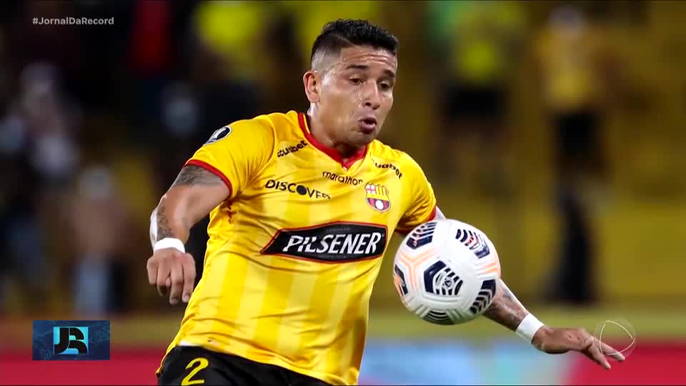 Jogador de futebol, Mario Pineida, é assassinado a tiros no Equador