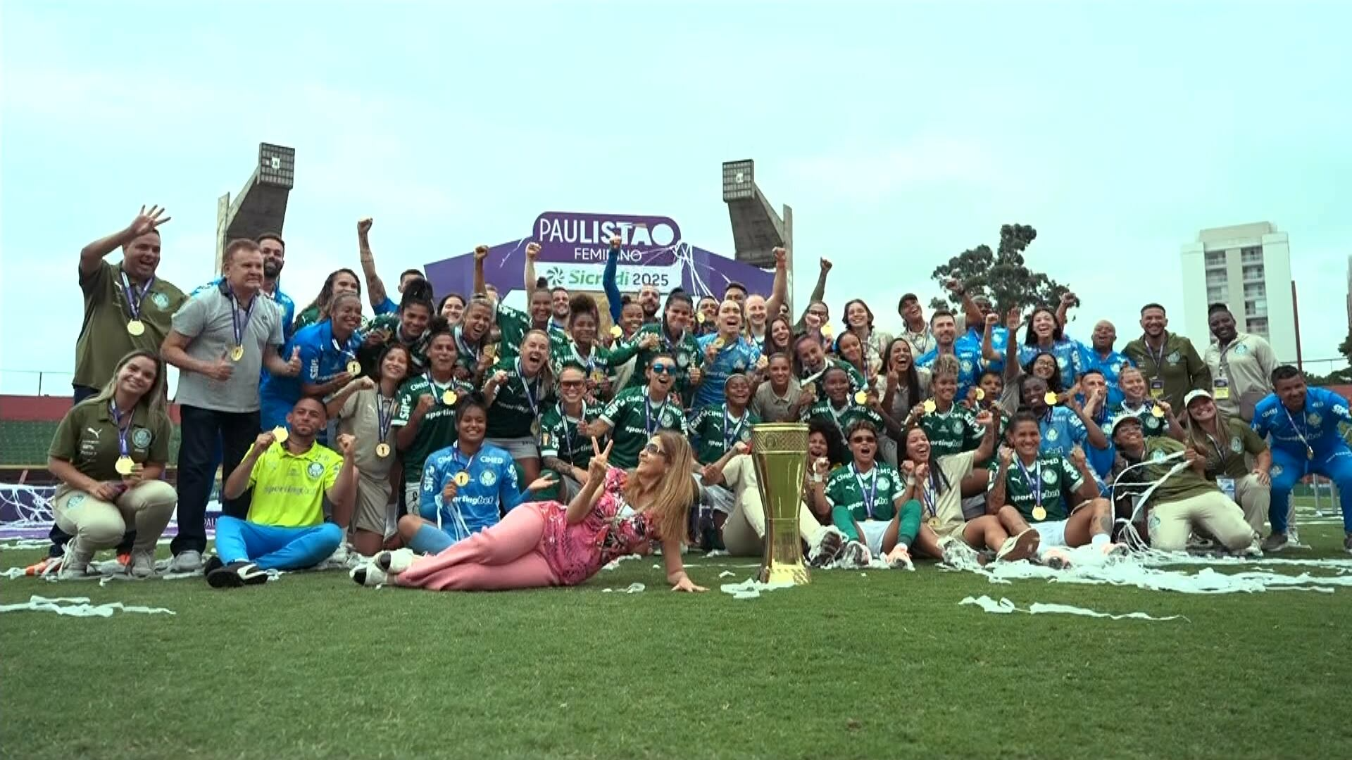 Palmeiras aproveita vendas para investir no time feminino