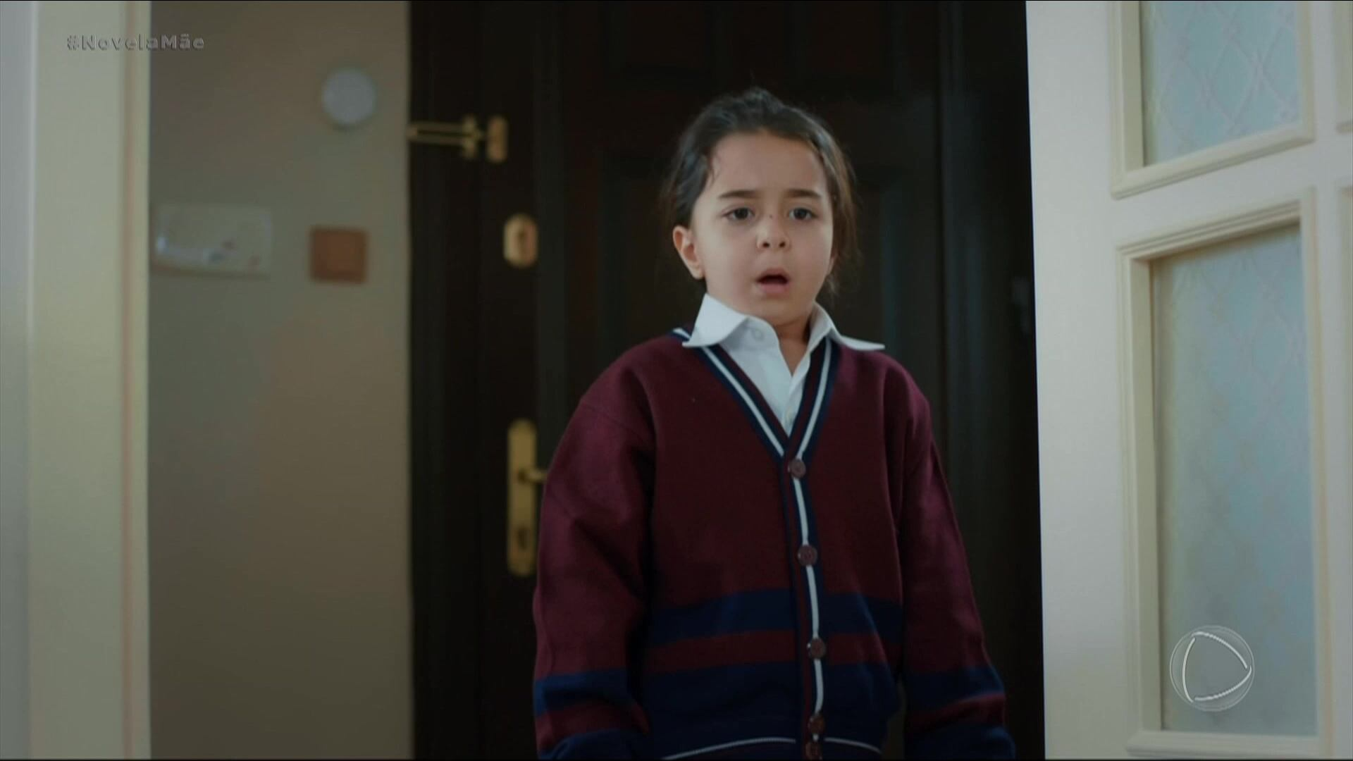 Melek flagra Cengiz tentando matar Sule | Mãe