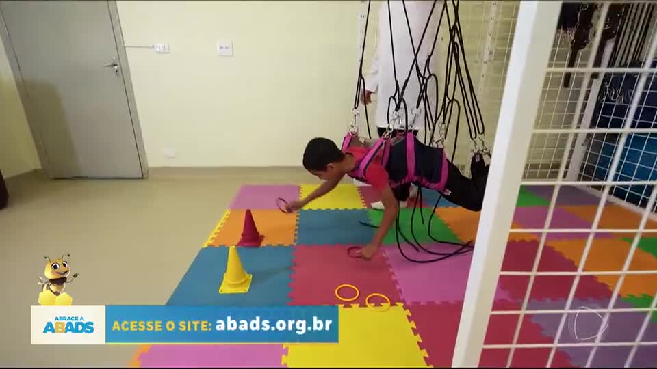 Neste fim de ano, abrace a ABADS e ajude jovens e crianças com deficiência