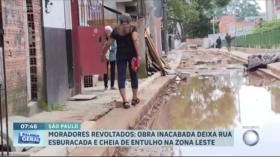 Moradores da zona leste de SP enfrentam problemas com obra de asfalto
