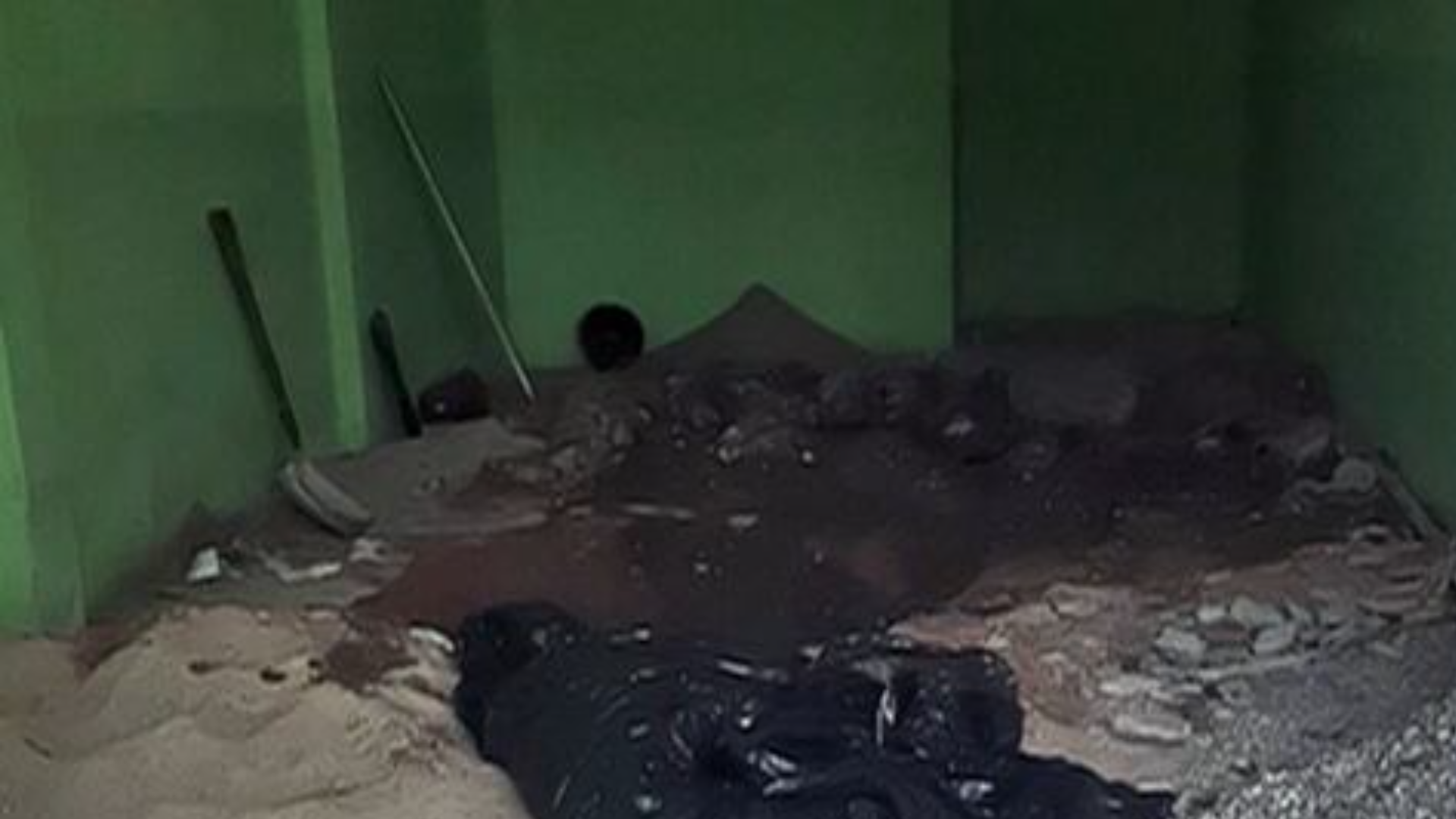 Imagem revela local onde corpo de Karine foi concretado; família diz que crime foi planejado